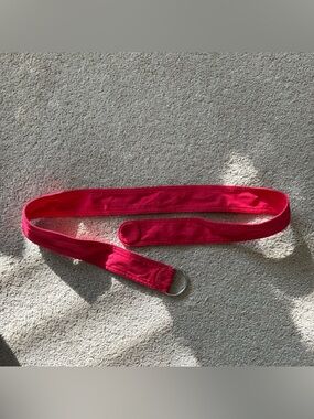 Red cotton cinch belt